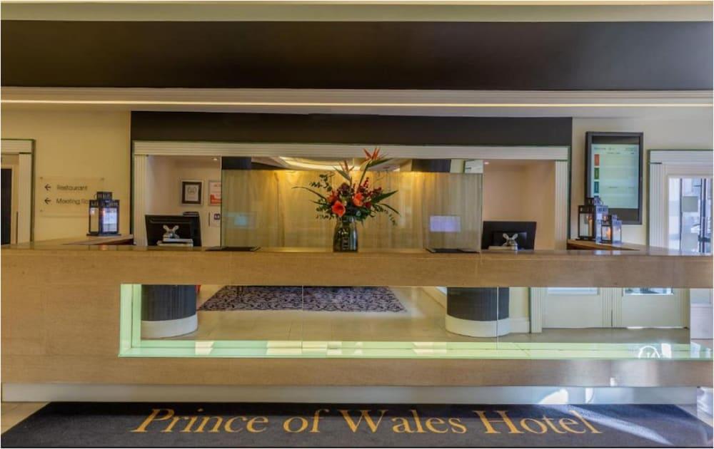 Prince Of Wales Hotel Athlone Esterno foto